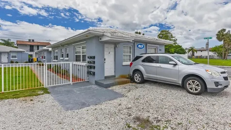1001 S Federal Highway Boynton Beach FL 33435