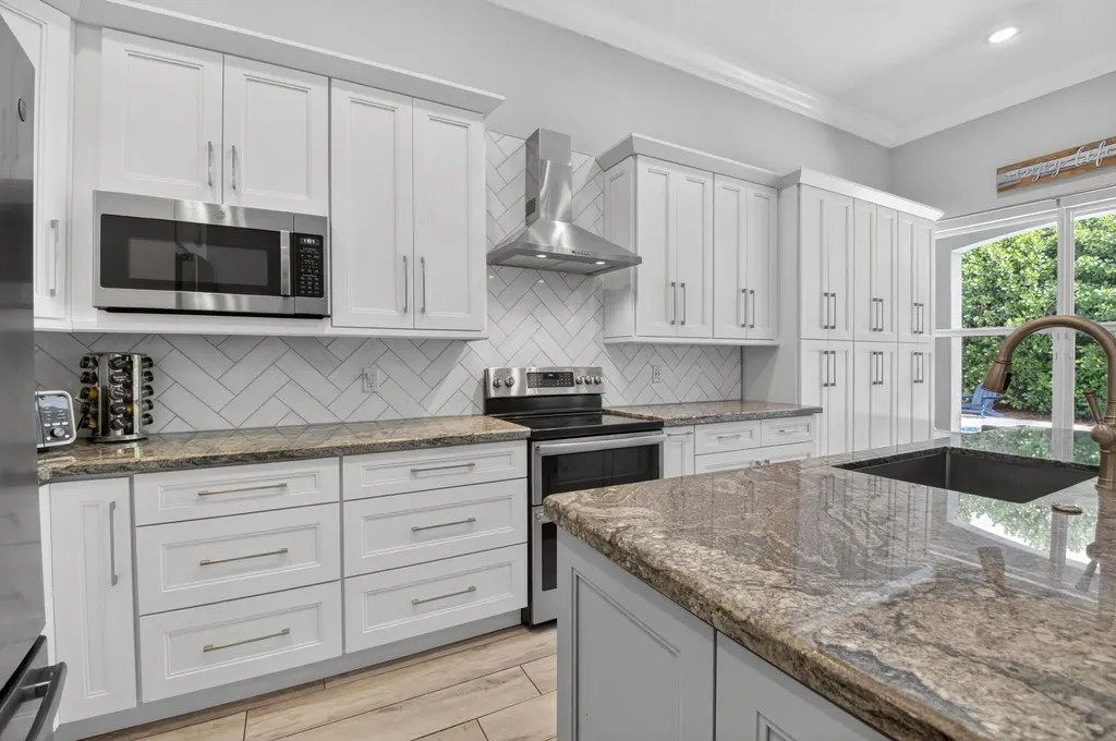 4880 Glenn Pine Lane Boynton Beach FL 33436