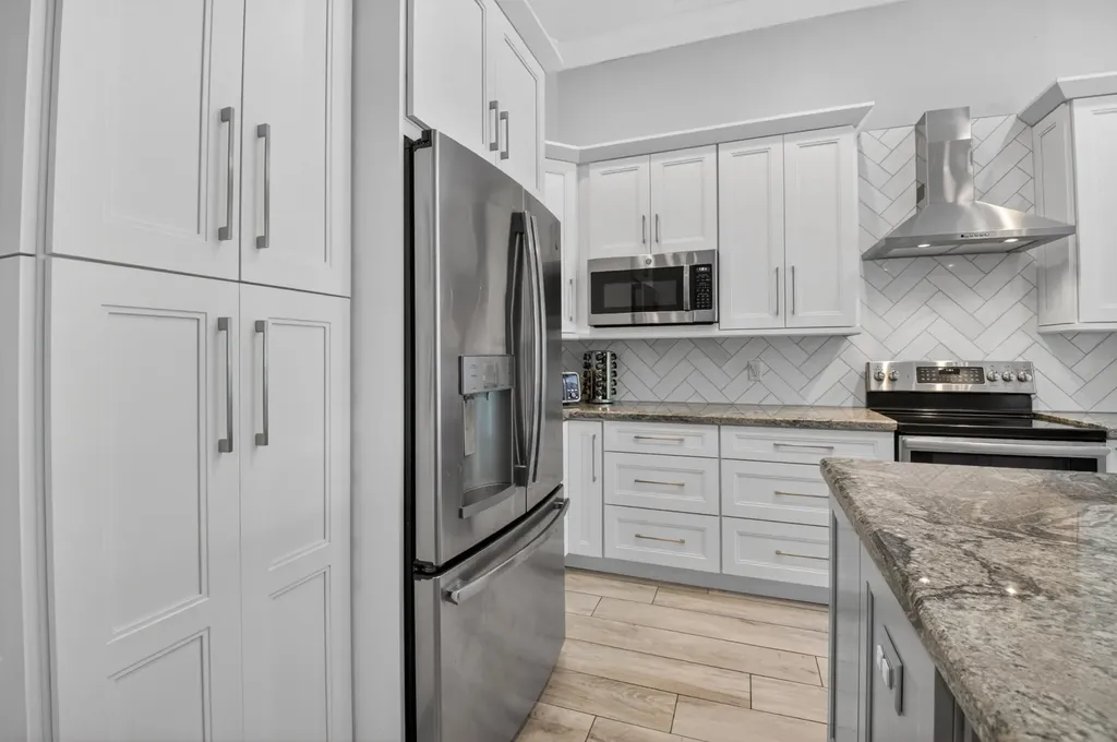 4880 Glenn Pine Lane Boynton Beach FL 33436