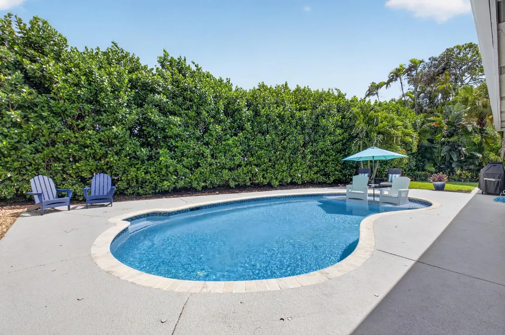4880 Glenn Pine Lane Boynton Beach FL 33436
