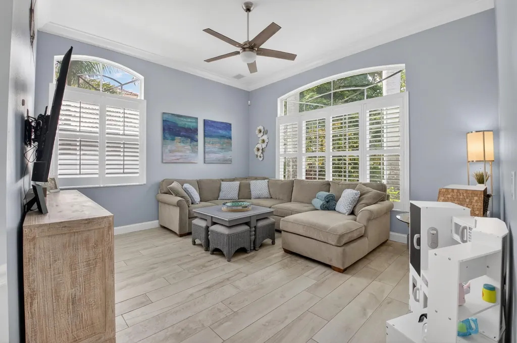 4880 Glenn Pine Lane Boynton Beach FL 33436