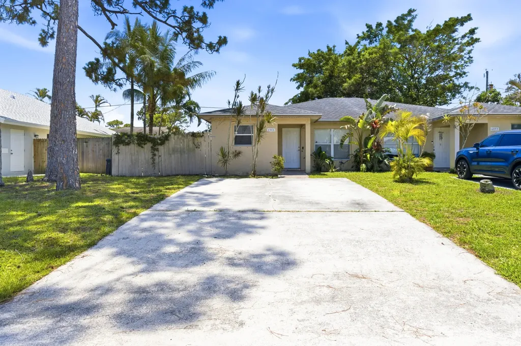 6088 Heather Street Jupiter FL 33458