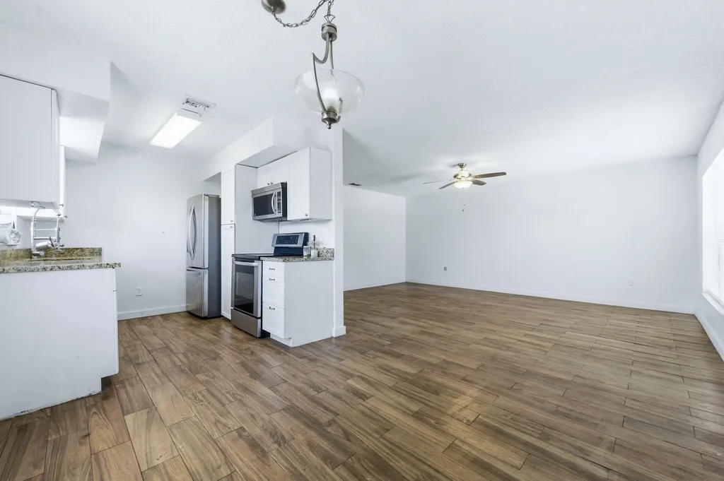 6088 Heather Street Jupiter FL 33458