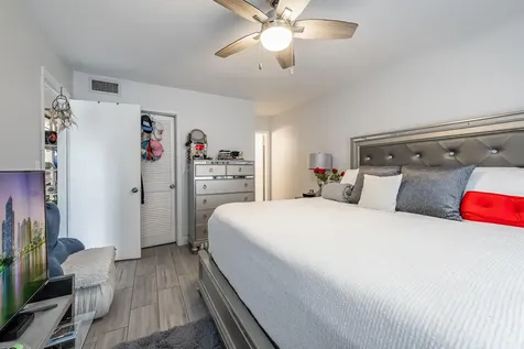 8911 S Hollybrook Boulevard Pembroke Pines FL 33025