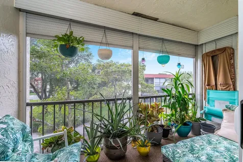 8911 S Hollybrook Boulevard Pembroke Pines FL 33025