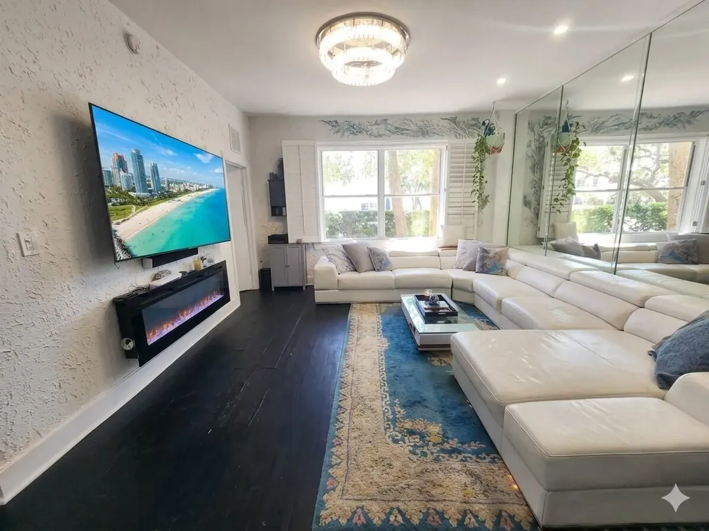 900 16th Street Miami Beach FL 33139