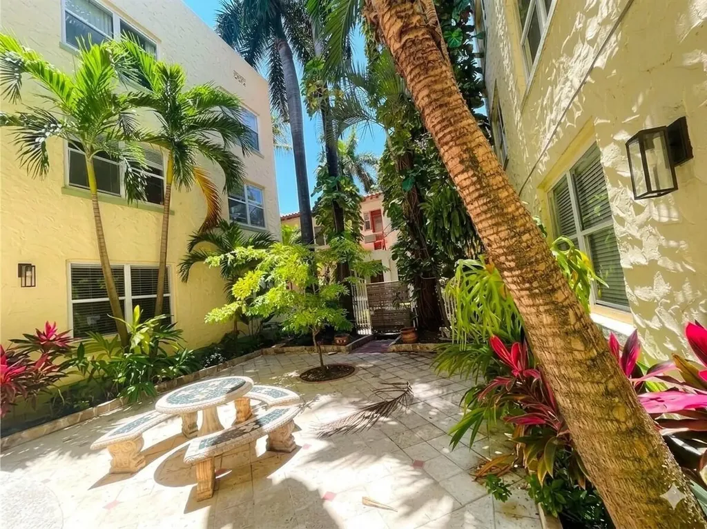 900 16th Street Miami Beach FL 33139