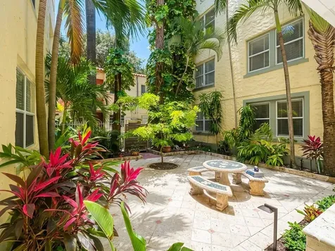 900 16th Street Miami Beach FL 33139