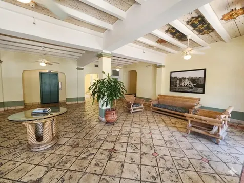 900 16th Street Miami Beach FL 33139