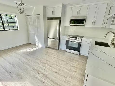 359 Prestwick Circle Palm Beach Gardens FL 33418