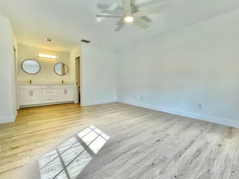 359 Prestwick Circle Palm Beach Gardens FL 33418