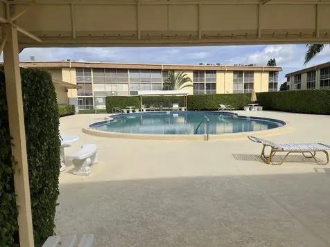 500 Village Green Circle W Palm Springs FL 33461