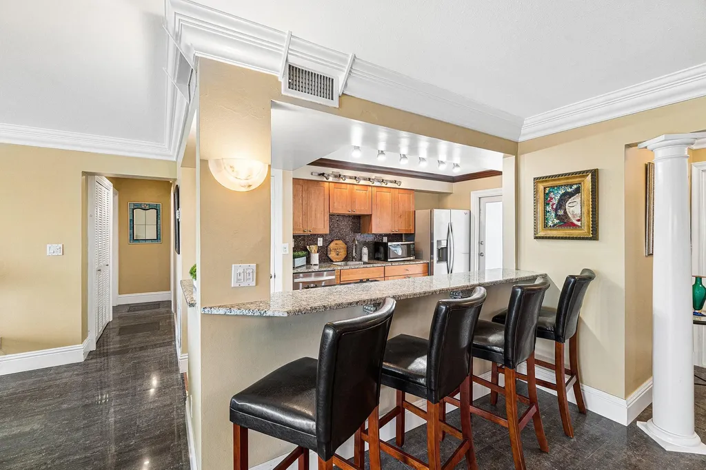 300 E Royal Palm Road Boca Raton FL 33432
