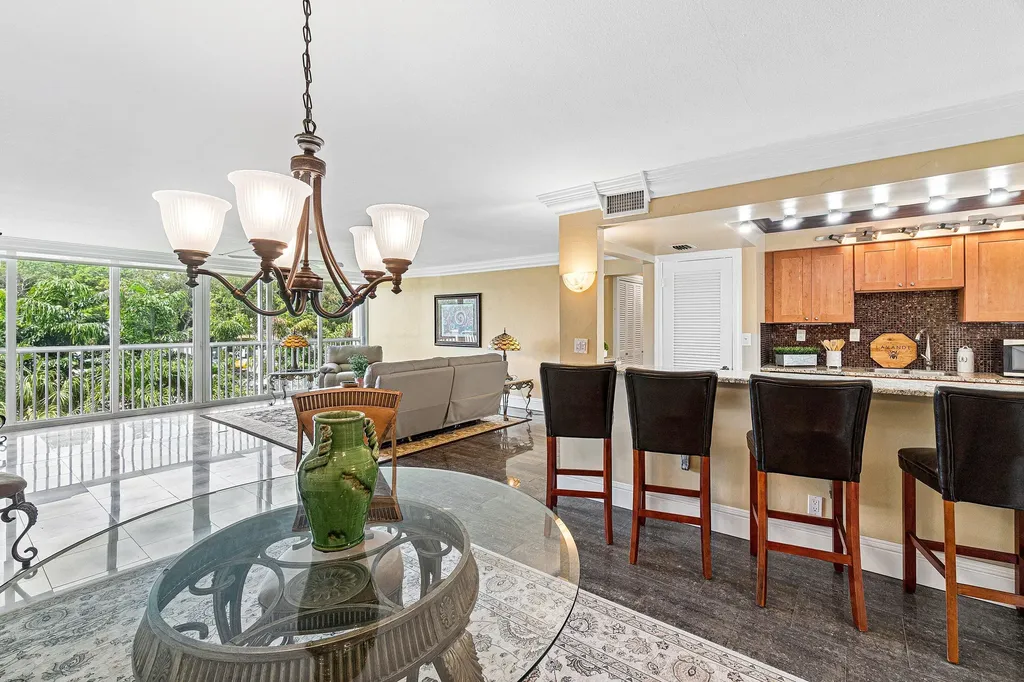 300 E Royal Palm Road Boca Raton FL 33432