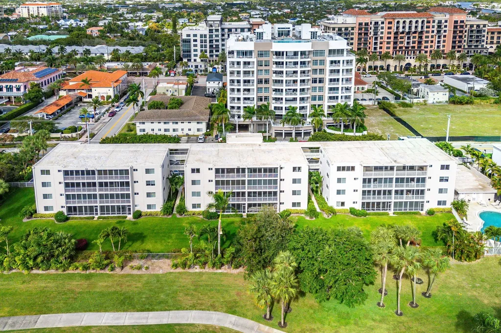 300 E Royal Palm Road Boca Raton FL 33432