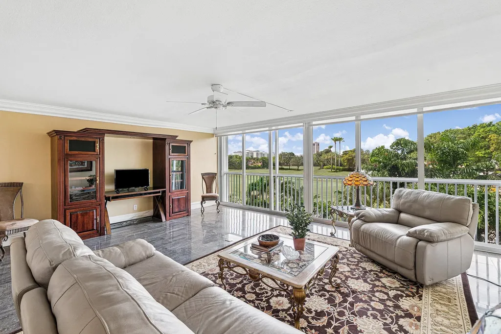 300 E Royal Palm Road Boca Raton FL 33432