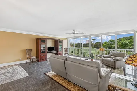 300 E Royal Palm Road Boca Raton FL 33432