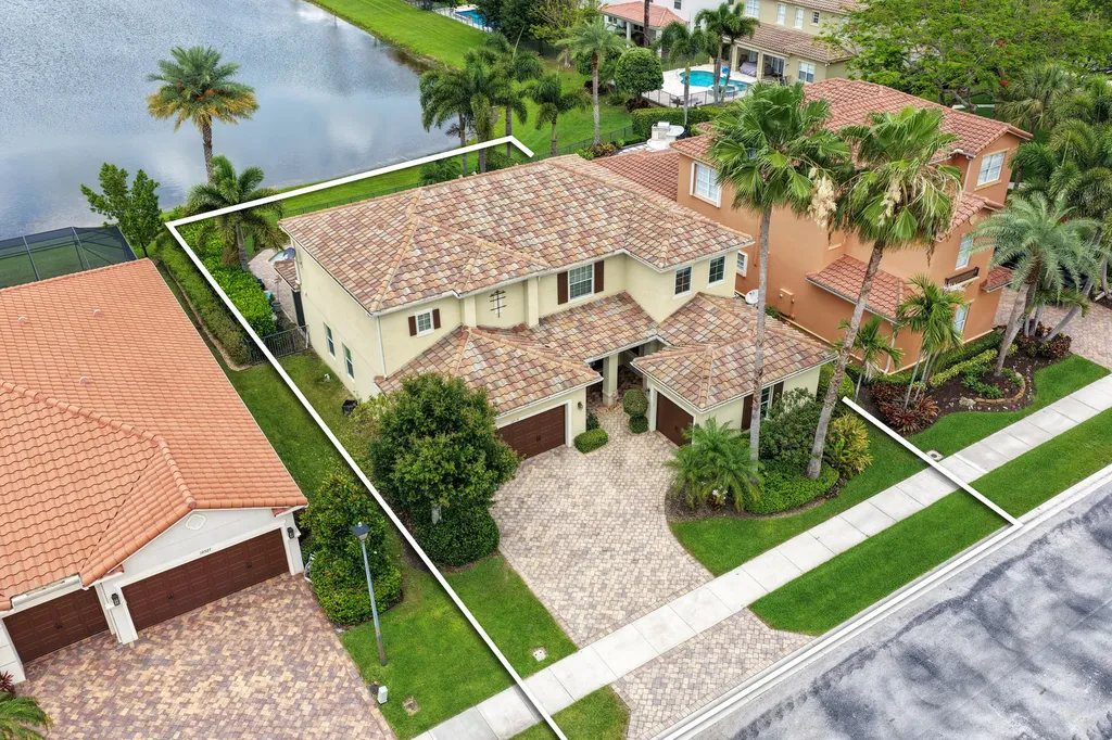 10519 Longleaf Lane Wellington FL 33414