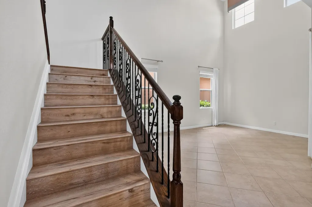 10519 Longleaf Lane Wellington FL 33414