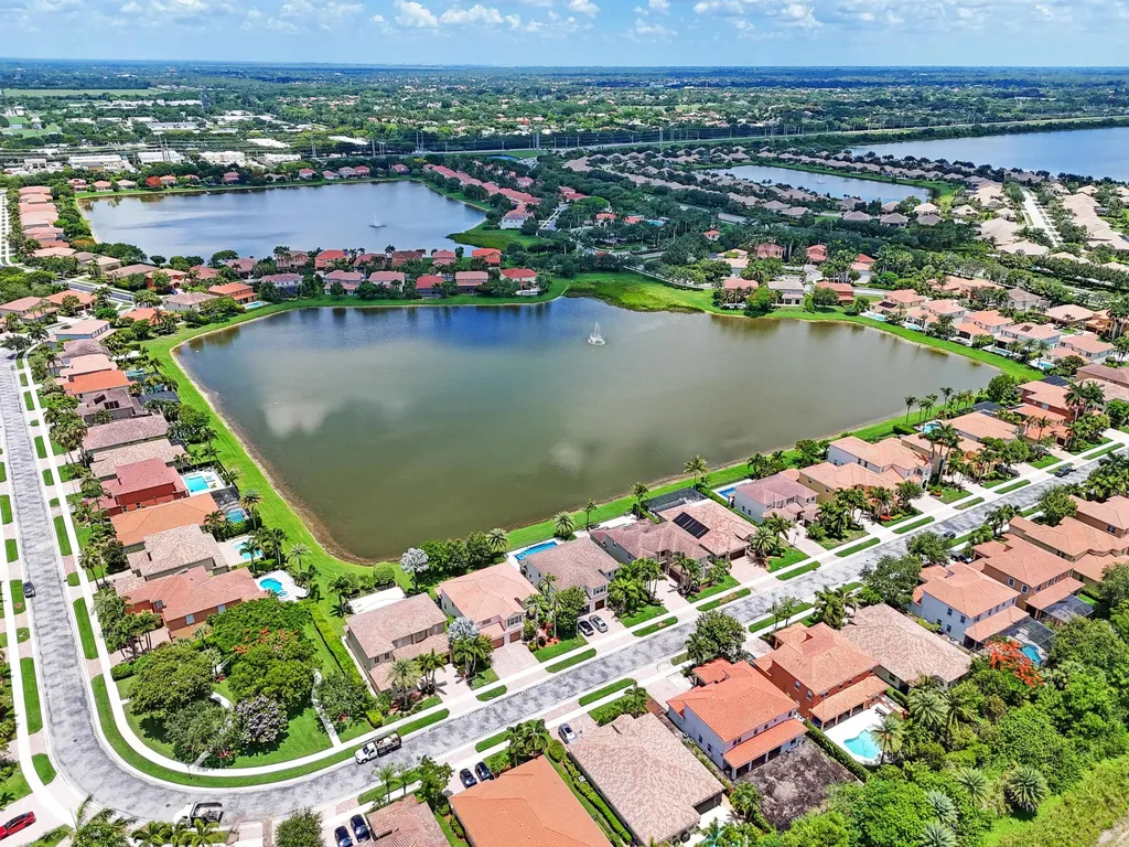 10519 Longleaf Lane Wellington FL 33414