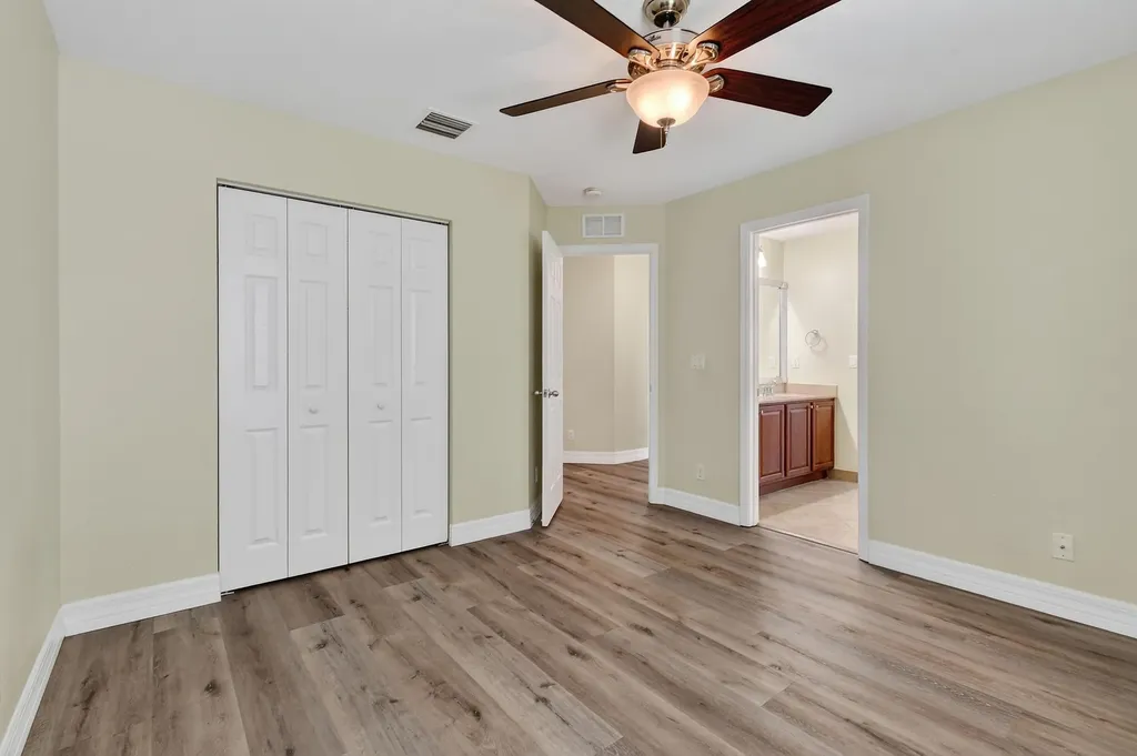 10519 Longleaf Lane Wellington FL 33414