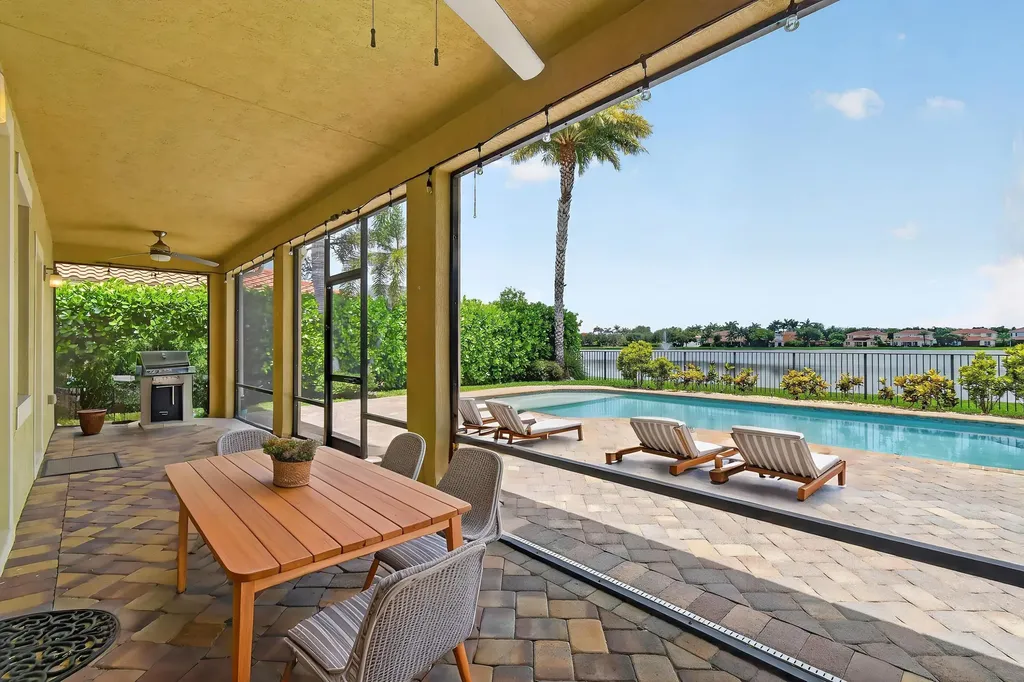 10519 Longleaf Lane Wellington FL 33414