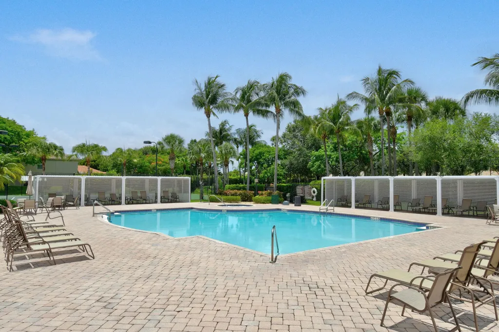 10519 Longleaf Lane Wellington FL 33414