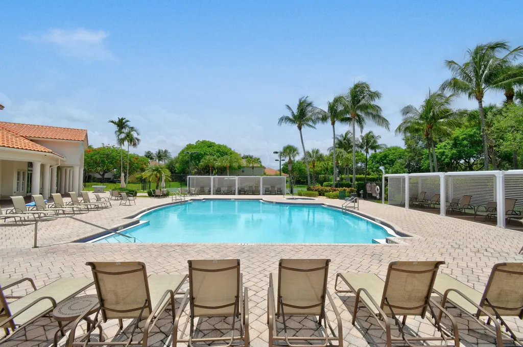 10519 Longleaf Lane Wellington FL 33414