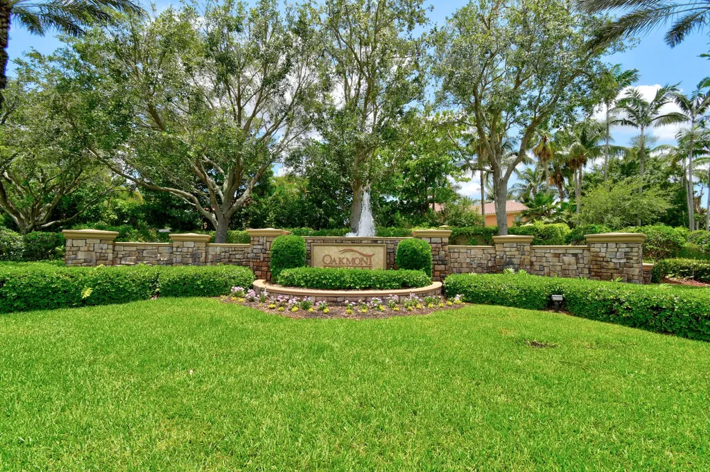 10519 Longleaf Lane Wellington FL 33414