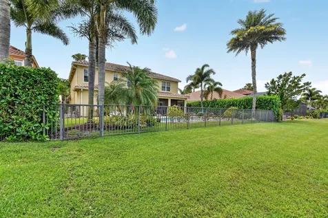 10519 Longleaf Lane Wellington FL 33414