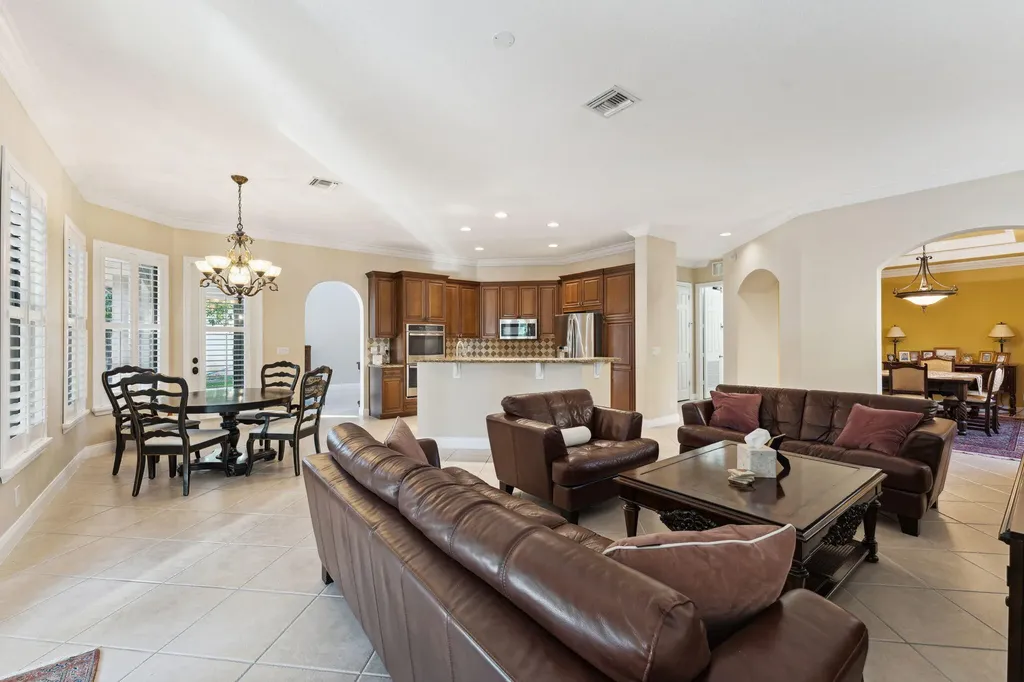 10380 Trianon Place Wellington FL 33449