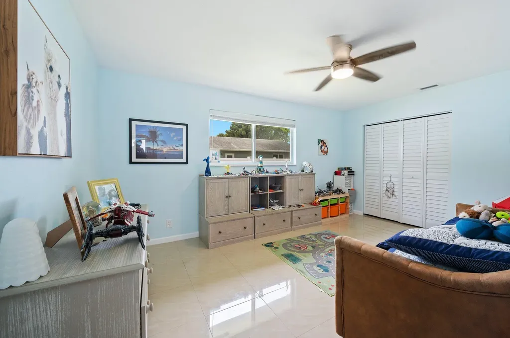 6101 SW 9th Street Plantation FL 33317