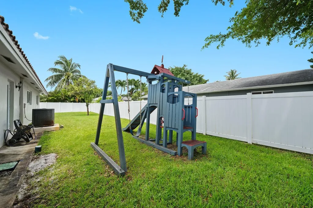 6101 SW 9th Street Plantation FL 33317
