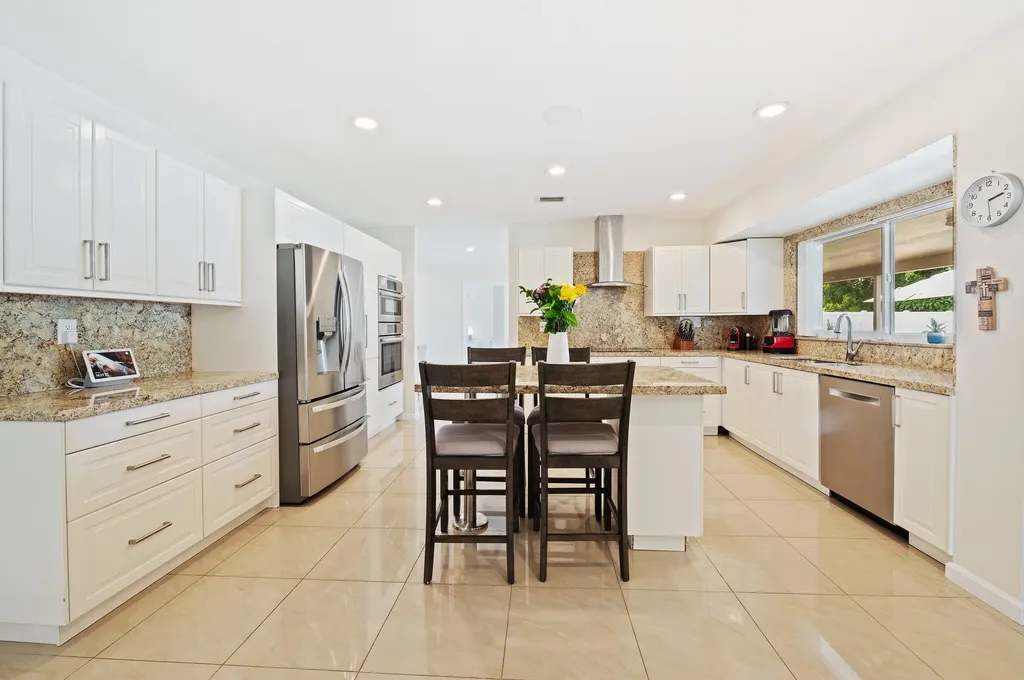 6101 SW 9th Street Plantation FL 33317