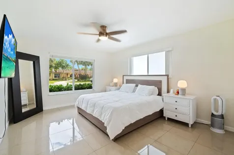 6101 SW 9th Street Plantation FL 33317