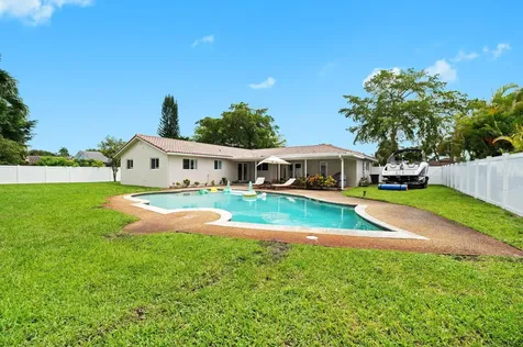 6101 SW 9th Street Plantation FL 33317