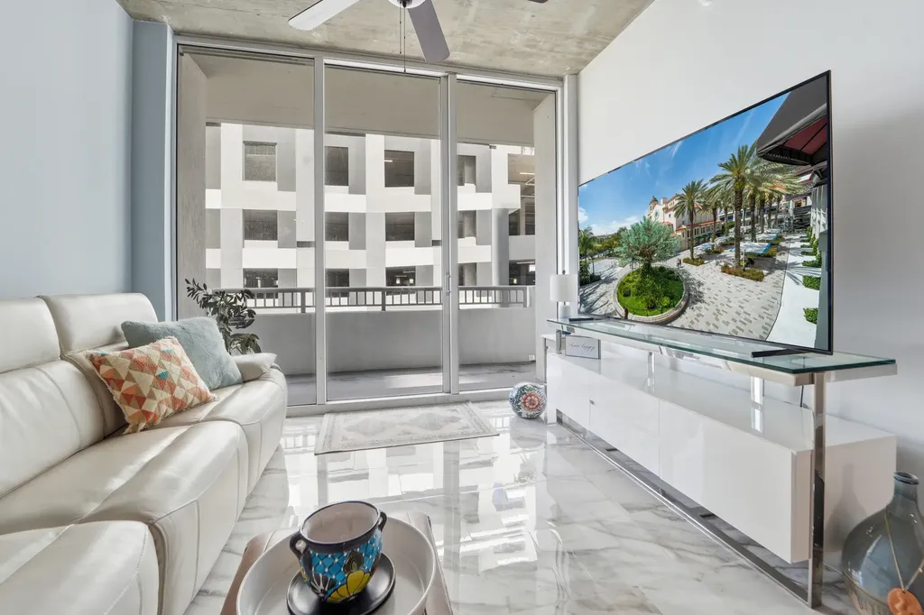 300 S Australian Avenue West Palm Beach FL 33401