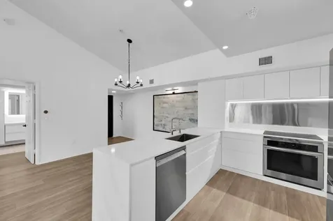 272 Village Boulevard Tequesta FL 33469