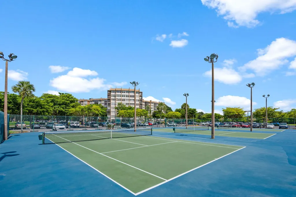 900 Saint Charles Place Pembroke Pines FL 33026