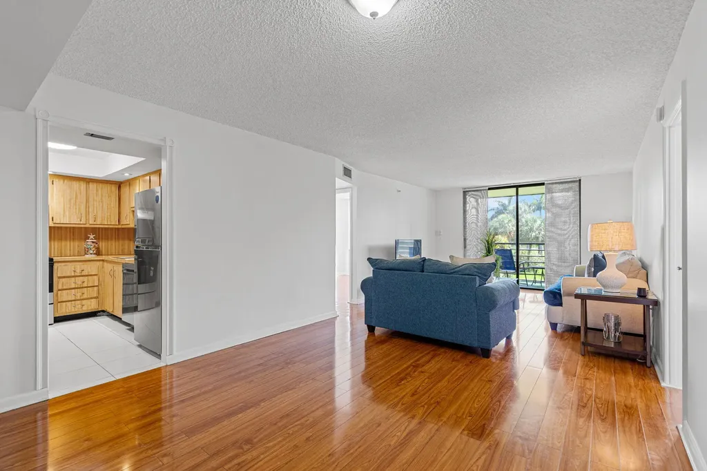 900 Saint Charles Place Pembroke Pines FL 33026