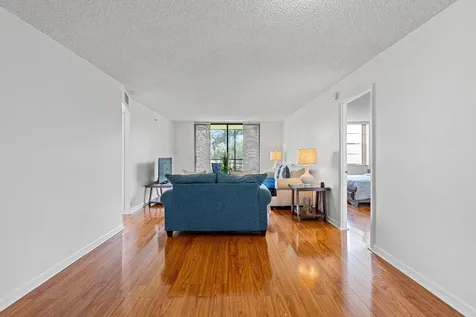 900 Saint Charles Place Pembroke Pines FL 33026