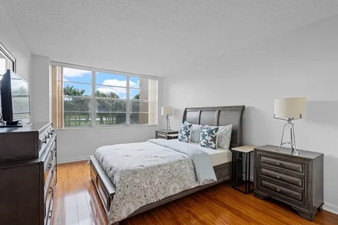 900 Saint Charles Place Pembroke Pines FL 33026