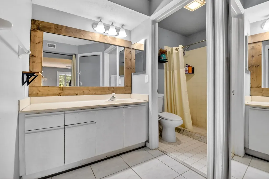 14 Via De Casas Boynton Beach FL 33426