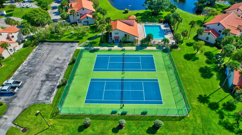 14 Via De Casas Boynton Beach FL 33426
