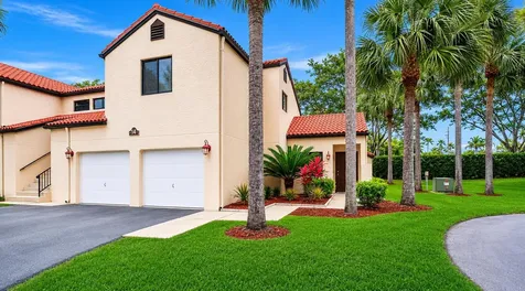 14 Via De Casas Boynton Beach FL 33426