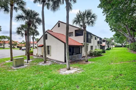 14 Via De Casas Boynton Beach FL 33426