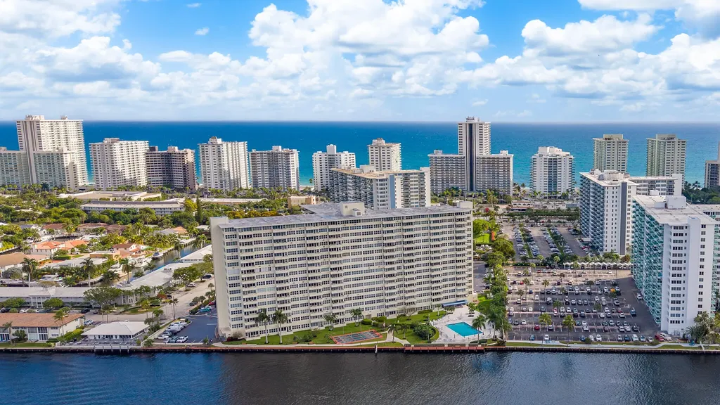 3200 NE 36th Street Fort Lauderdale FL 33308