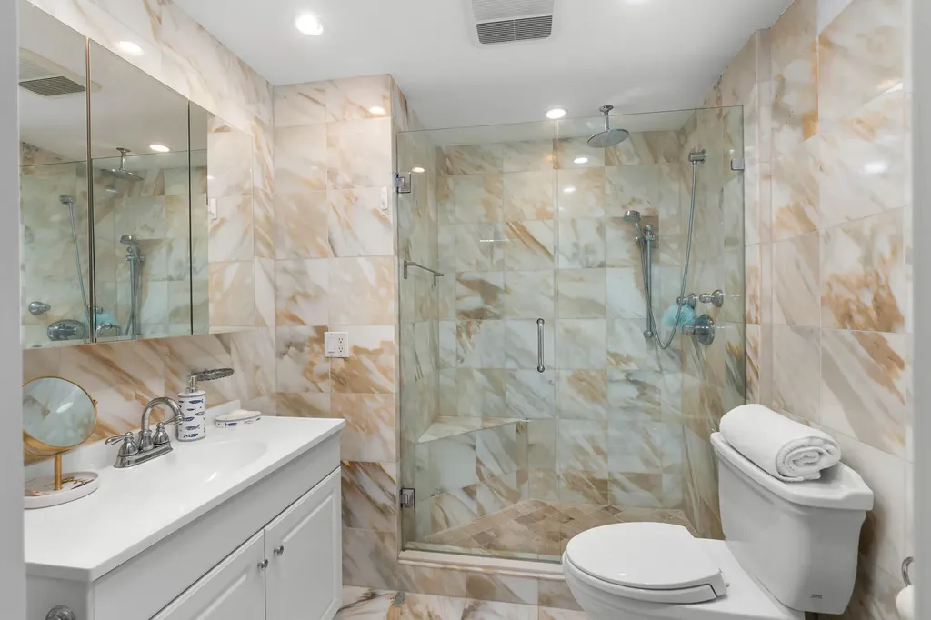 3200 NE 36th Street Fort Lauderdale FL 33308