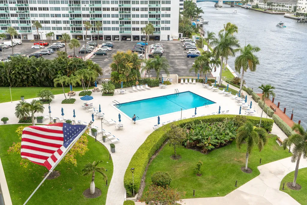 3200 NE 36th Street Fort Lauderdale FL 33308