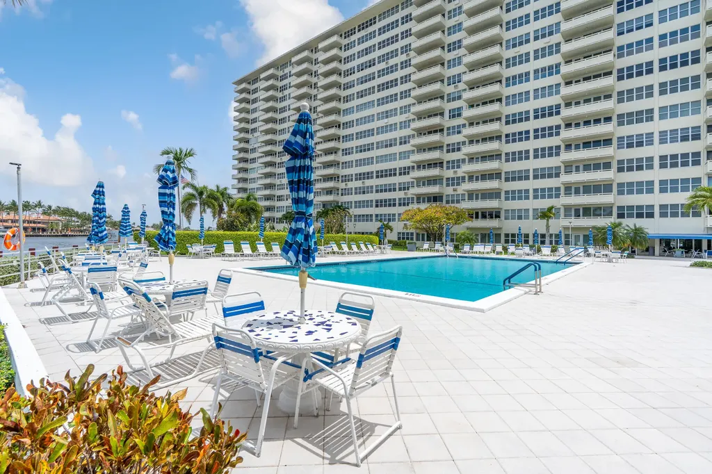 3200 NE 36th Street Fort Lauderdale FL 33308